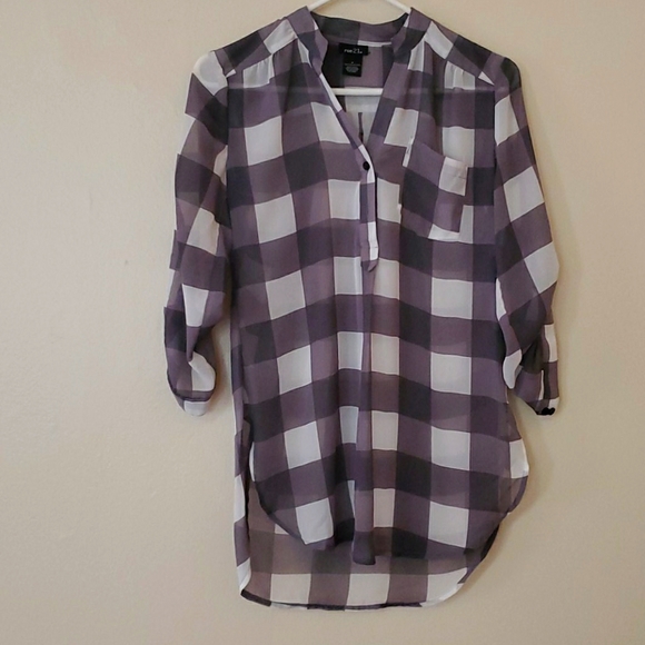 Rue21 Tops - Rue 21 Gray and white see through blouse